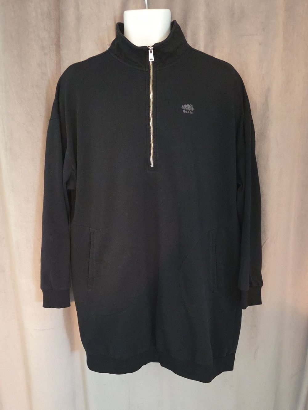 Roots Large Black Quarter-Zip Zip-Up Sweatshirt Or Short Dress